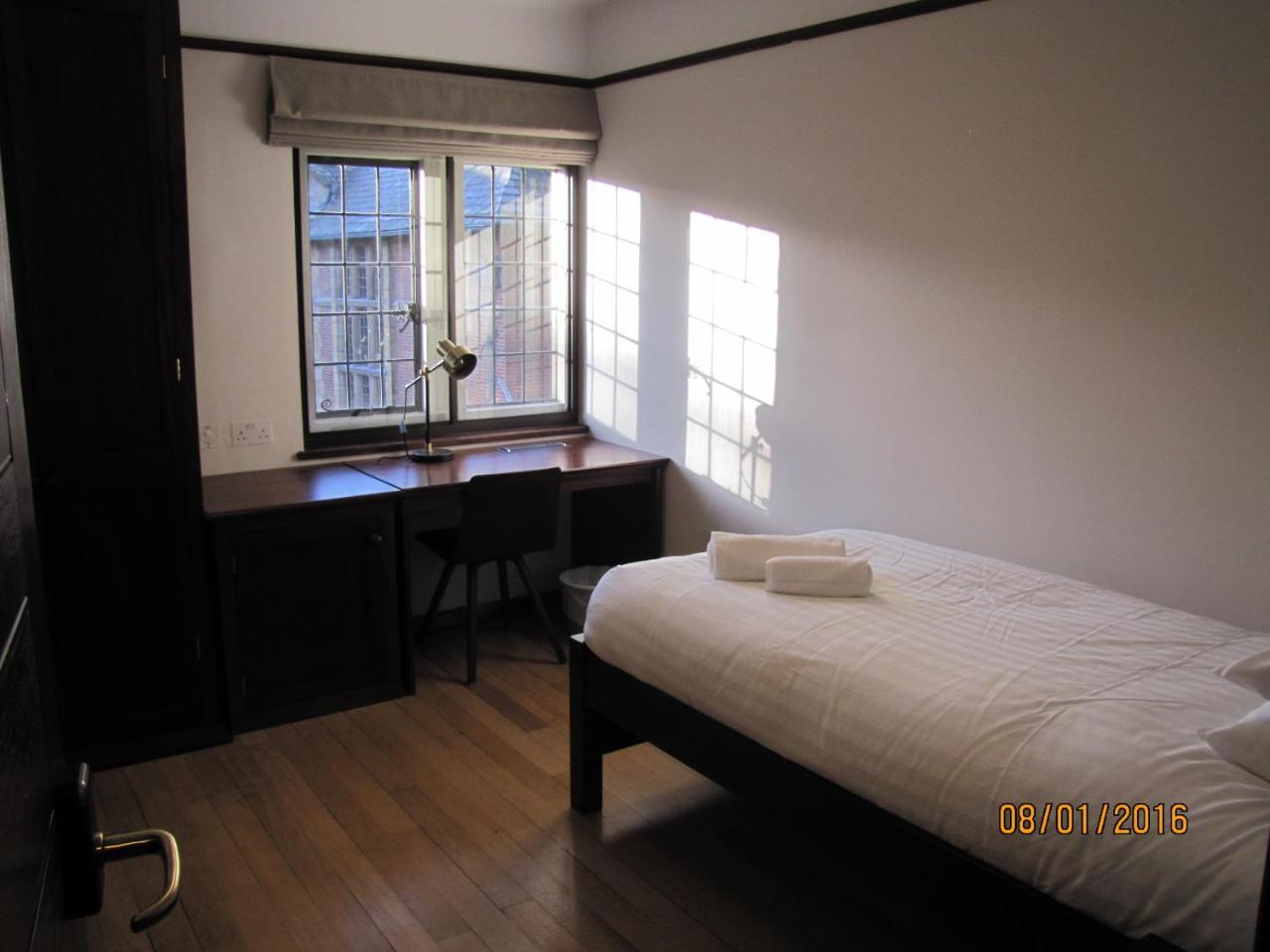 West Court- Jesus College Hotel Cambridge Buitenkant foto